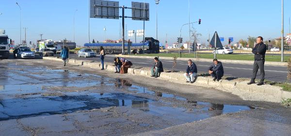 Otobüs Arızalandı, Yolcular Tamir İçin 8 Saat Bekledi