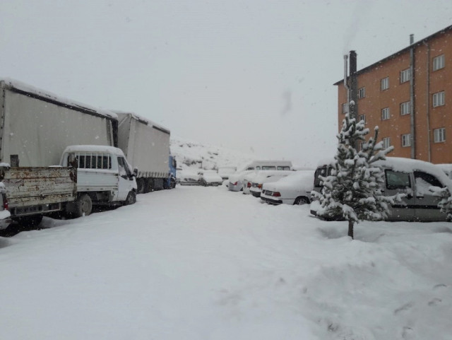 Gürün’de Kar Etkili Oldu