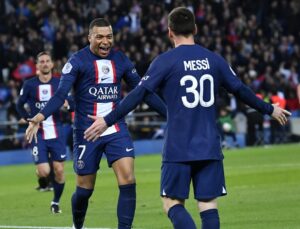 Fransa’da tepeyi yakından ilgilendiren maçta kazanan PSG oldu