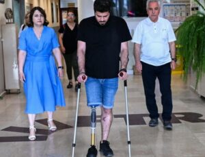 Sarsıntıda bacağını kaybetmişti! 5 ay sonra tekrar ayağa kalktı