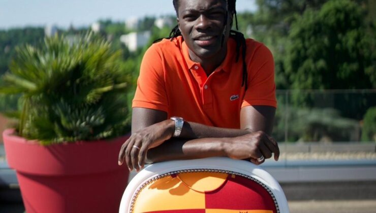 Bafetimbi Gomis’den Galatasaray’a bildiri var