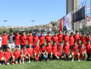 Kâğıthane Belediyesi, Sadabad Spor Alanı’nı hizmete açtı