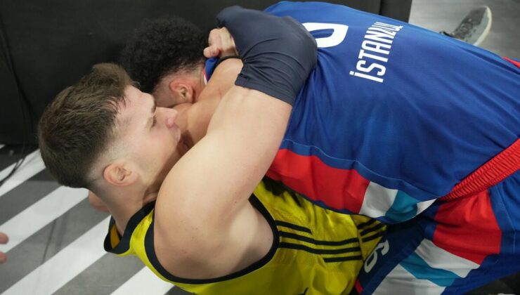 Anadolu Efes – F.Bahçe Beko maçında kavga! Birbirine girdiler