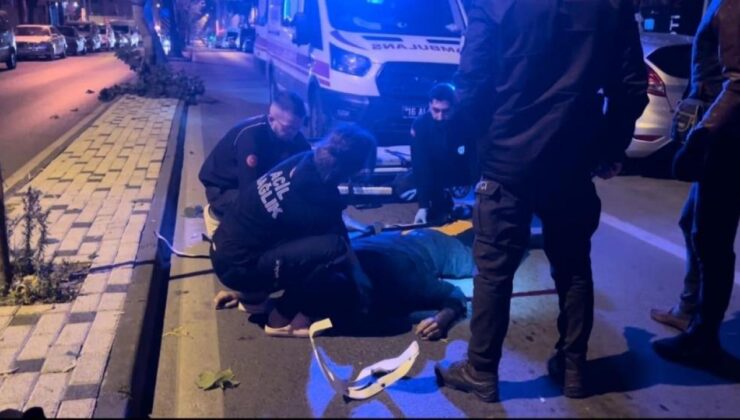 Motosiklet yola atlayan yayaya çarptı: 1 meyyit, 2 yaralı