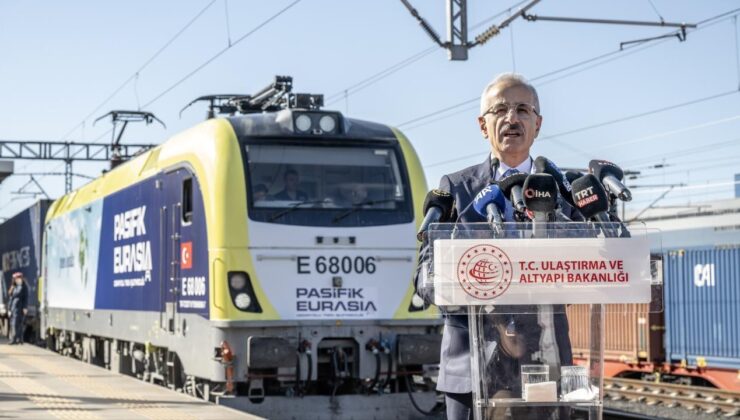 Türkiye’nin birinci özel uluslararası yük treni seferlere başladı