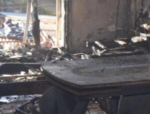 Boşanma kademesindeki eşinin konutunu yakan sanığın cezası belirli oldu