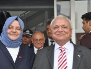 Eskişehir’de korkutan kaza: Eski bakanlar yaralandı!