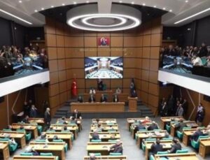 Üsküdar Belediye Meclisi’nde skandal: Vatandaşlar meclis salonundan atılmak istendi