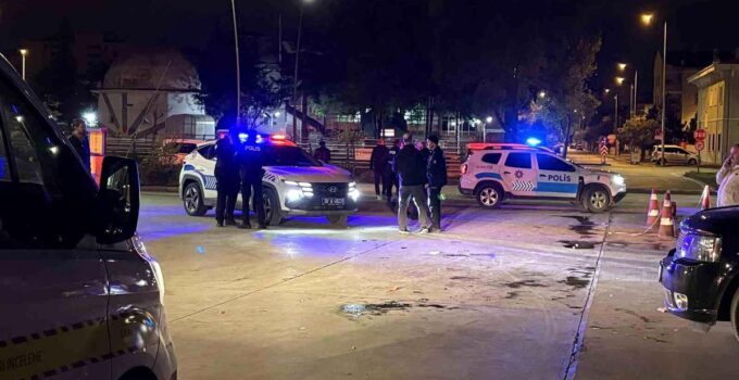 Akaryakıt istasyonun da bıçaklı kavga: 1 ölü, 2 yaralı
