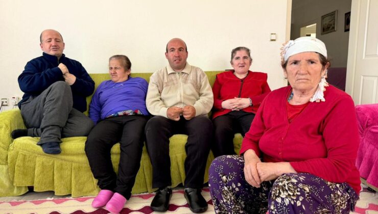 Hani anne, 50 yıldır engelli 4 çocuğuna bakıyor