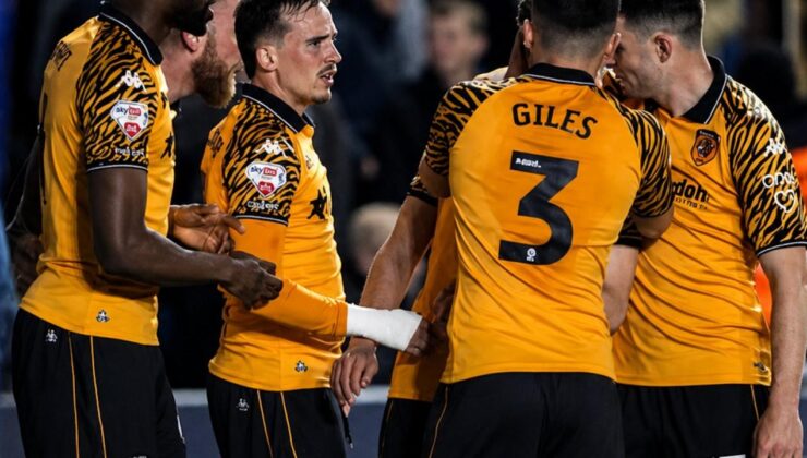 Hull City, Premier Lig’in kapısında! Son bir maç kaldı