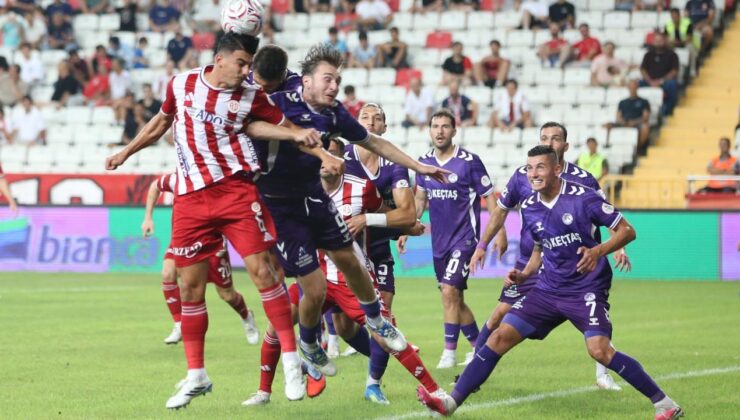1. Lig’de birinci haftadan gol düellosu! Antalyaspor’dan döneme savlı başlangıç